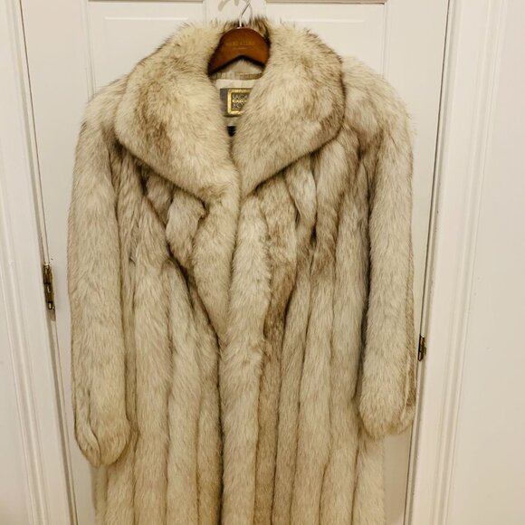 SAGA FOX NORWEGIAN FOX FUR COAT WOMANS Size Medium - Picture 6 of 16